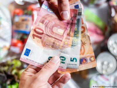 75116832 403.jpg Deutsche Welle война в Иране, ФРГ