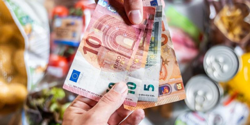 75116832 403.jpg Deutsche Welle война в Иране, ФРГ