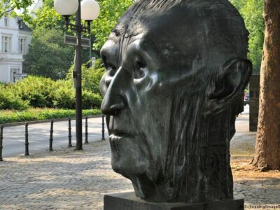 75402946 403.jpg Deutsche Welle Бонн