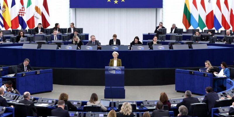 Депутаты ЕП: "Друзья Путина" могут "сливать" информацию РФ 1 75906895 403.jpg Deutsche Welle Друзья Путина