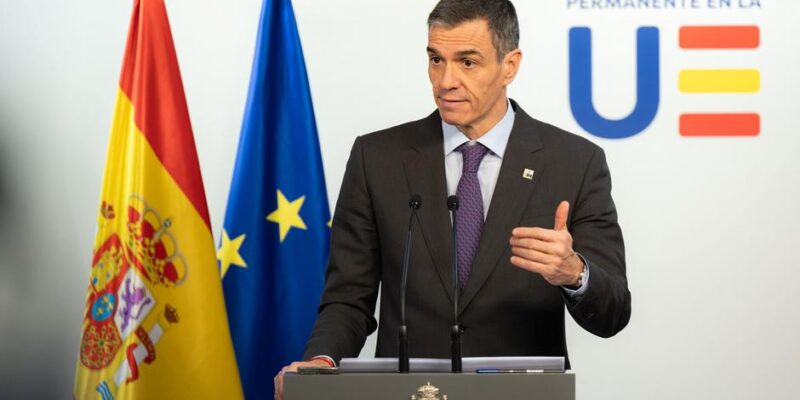 Правительство Испании одобрило легализацию 500 тысяч мигрантов 1 76358806 403.jpg Deutsche Welle мигранты в ЕС, правительство Испании