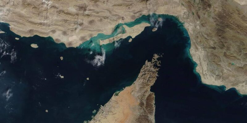 Иран разрешил проход через Ормузский пролив судам с гуманитарной помощью 1 76637937 403 4.jpg 4 Deutsche Welle Ормузский пролив