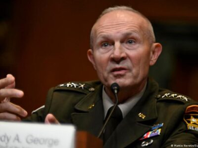 76649684 403.jpg Deutsche Welle Питер Хегсет