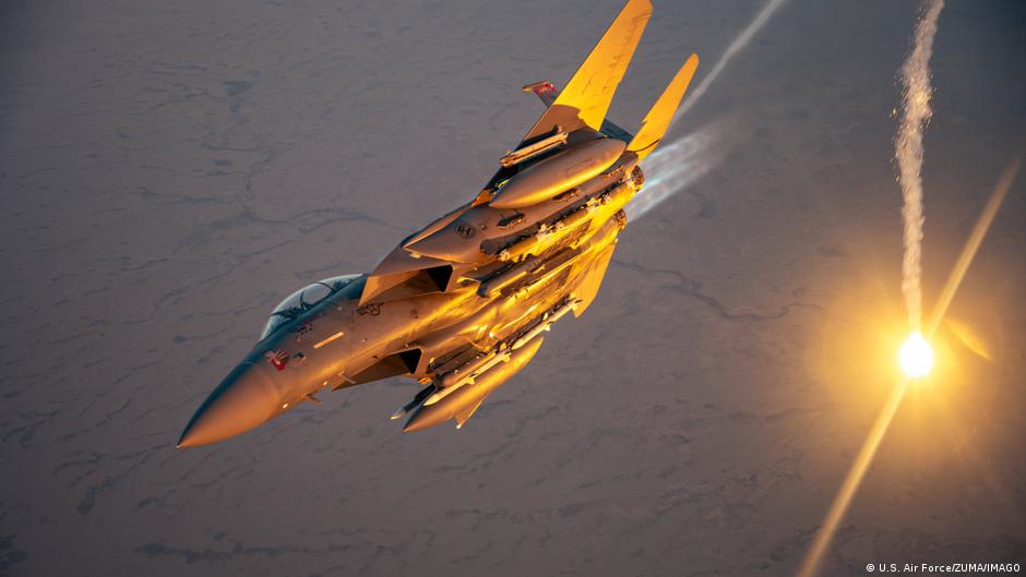 76666505 403.jpg Deutsche Welle война в Иране, истребитель