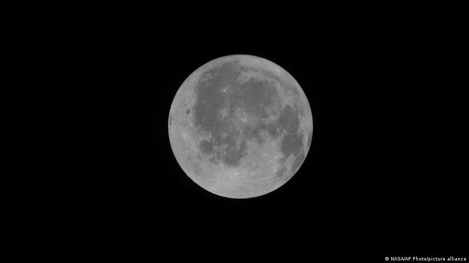 76666950 403.jpg Deutsche Welle Артемида-2, Орион