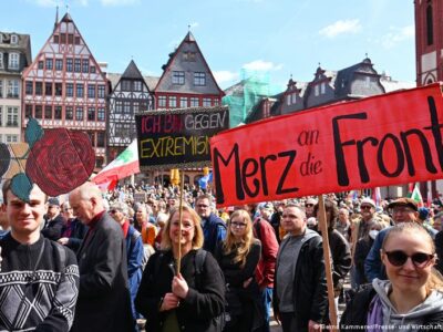 76681051 403.jpg Deutsche Welle пасхальный марш