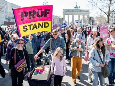 76749933 403.jpg Deutsche Welle АдГ, акции в Германии, Альтернатива для Германии, демонстрации в Германии