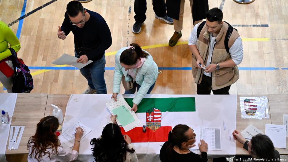 76753199 403.jpg Deutsche Welle партия Тиса, Петер Мадьяр