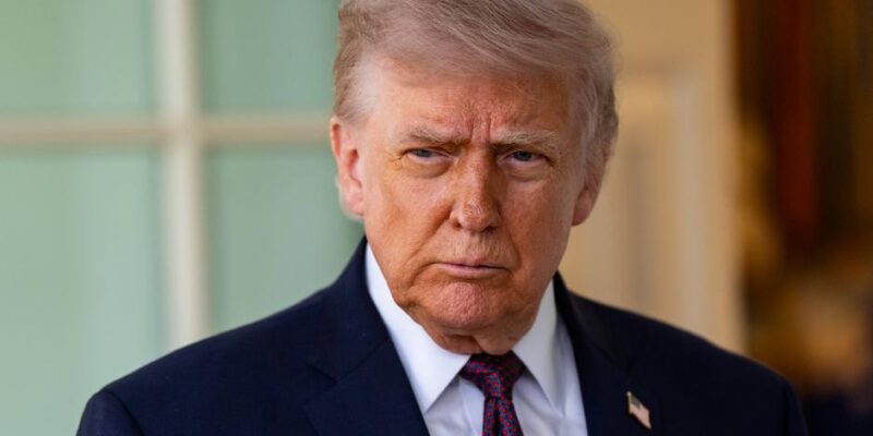 Суд в США отклонил иск Трампа к The Wall Street Journal на 10 млрд долларов 1 76768735 403.jpg Deutsche Welle The Wall Street Journal