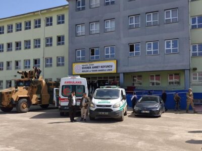 В лицее на востоке Турции ранены 16 человек в результате стрельбы 2 76775139 403.jpg Deutsche Welle лицей, стрельба в Турции