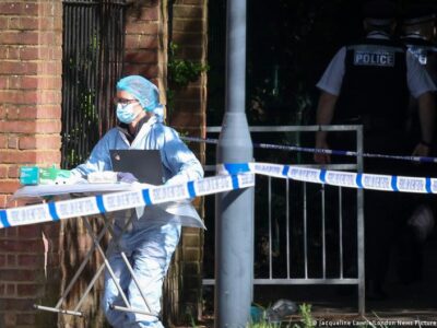 76849412 403.jpg Deutsche Welle Kenton United Synagogue, синагога