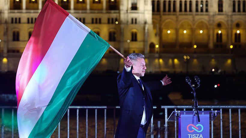 bfeddaf0 3725 11f1 872e dbe4122cf753.jpg Новости BBC Выборы в Венгрии, Мадьяр-Орбан, Орбан-Мадьяр