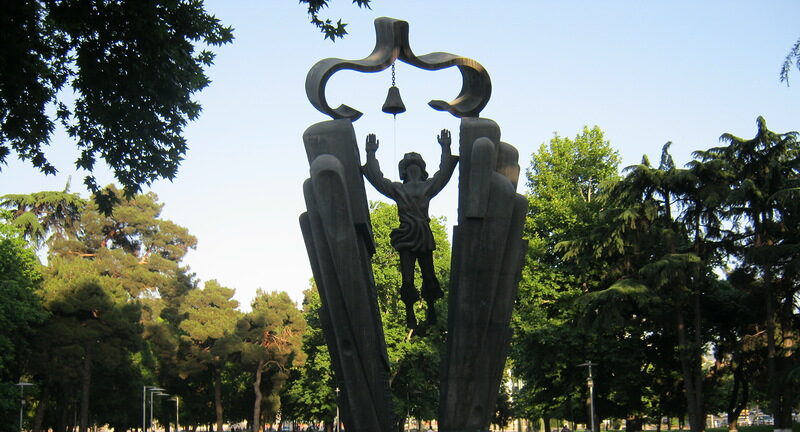 Премьер: сохранение национальной самобытности и сегодня требует больших усилий 1 dedaenis bagi 1513862974 e1776151544611 новости Деда Эна, день родного языка в Грузии, Ираклий Кобахидзе, премьер Грузии