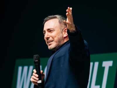 Евродепутат: "С Орбаном покончено. Могли бы мы сейчас пригласить Вэнса в Тбилиси?!" 2 lagodinskii e1776028879782 новости Виктор Орбан, Выборы в Венгрии, Джей Ди Вэнс, Петер Мадьяр, Сергей Лагодинский