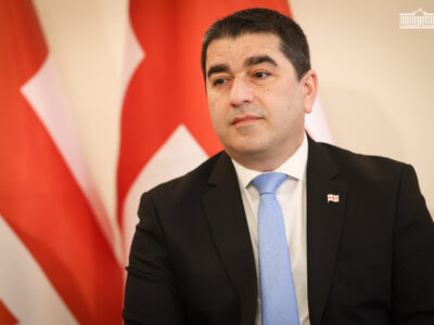 papuashvili lico zadumchivii Deutsche Welle Trump Tower Tbilisi, американские инвестиции, Дональд Трамп, Шалва Папуашвили