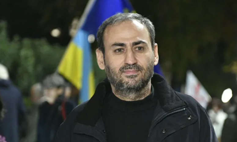 МВД: Афган Садыгов выдворен в Азербайджан - ему запрещен въезд в Грузию 2 sadigov новости Афган Садыгов, грузия-азербайджан, запрет на въезд в Грузию, МВД Грузии, Торнике Кочкиани, штраф