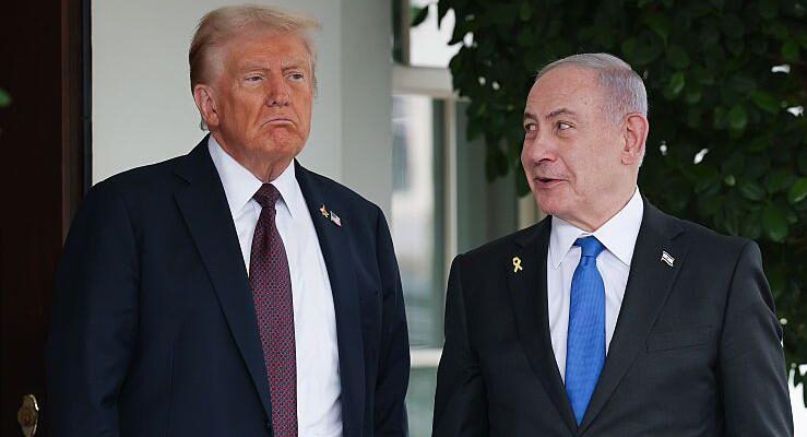 Дональд Трамп и Биньямин Нетаньяху, архивное фото - сентябрь 2025