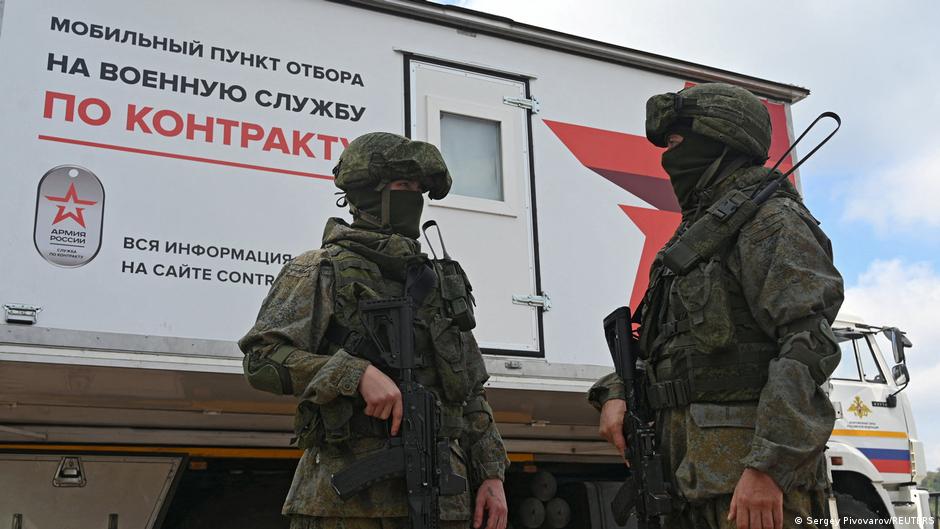 Госдума запретила депортировать иностранцев-контрактников 1 63246044 403.jpg Deutsche Welle контрактники России