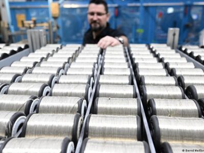 Совет экспертов ожидает роста ВВП Германии в размере 0,5% 2 66134006 403.jpg Deutsche Welle ВВП Германии