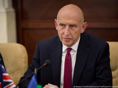 На борту министра обороны Великобритании отключился GPS у границы с РФ 2 69591201 403.jpg Deutsche Welle GPS-сигналы