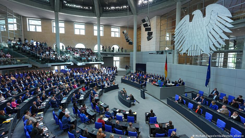 72539894 403.jpg Deutsche Welle опрос, ХДС/ХСС