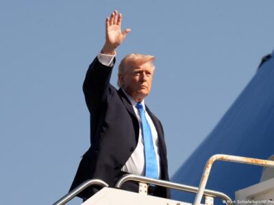 Аэропорт во Флориде переименуют в честь Дональда Трампа 4 76493440 403.jpg Deutsche Welle Палм-Бич