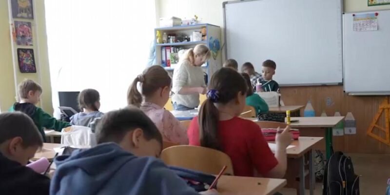 76963763 403.jpg Deutsche Welle украинские дети