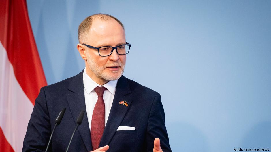Уход главы Минобороны Латвии разрушил правящую коалицию 1 77114338 403.jpg Deutsche Welle Латвия