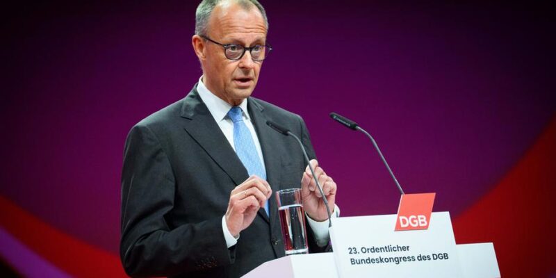 77129693 403.jpg Deutsche Welle Мерц