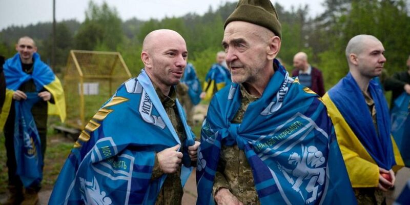 РФ и Украина обменялись военнопленными в формате "205 на 205" 1 77168043 403.jpg Deutsche Welle обмен военнопленными