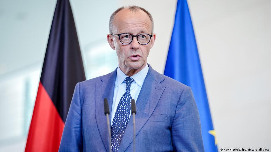 Канцлер ФРГ назвал удар РФ "Орешником" по Украине "безрассудной эскалацией" 1 77213395 403.jpg Deutsche Welle ракета "Орешник"