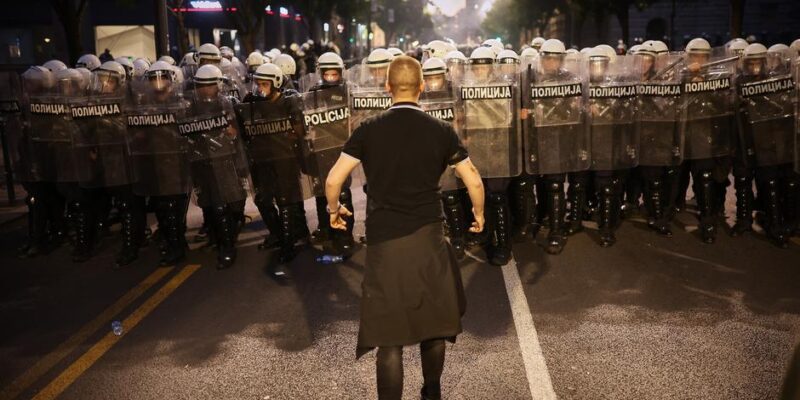 77275521 403 1.jpg 1 Deutsche Welle протесты в Сербии