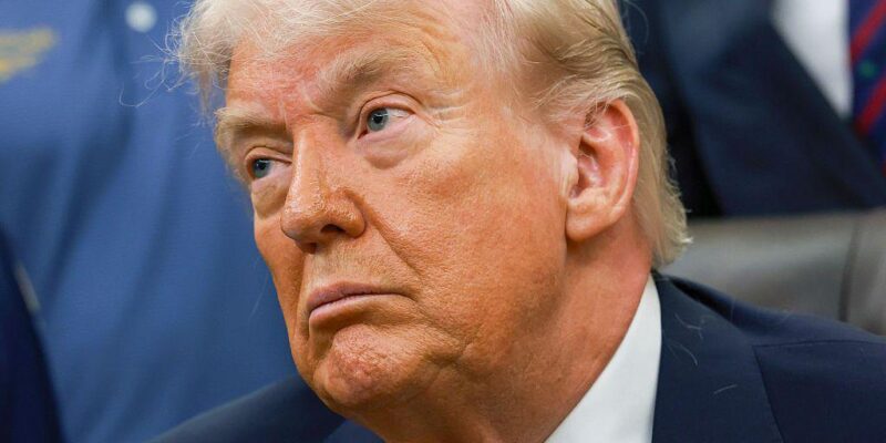 Трамп заявил, что «Проект Свобода» в Ормузском проливе будет приостановлен 1 Донаотд Трамп