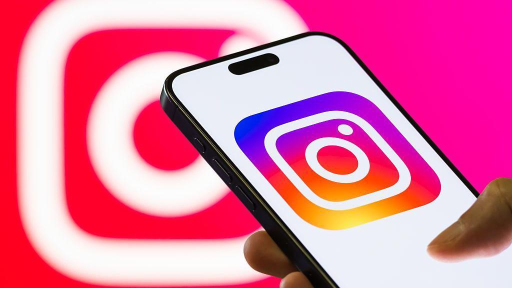 Чат‑бот Meta AI позволил хакерам получить доступ к чужим аккаунтам в Instagram 1 Лого инстаграм