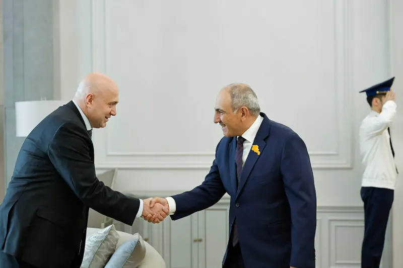 1111 новости Грузия-Армения, министерство внутренних дел, Никол Пашинян, сулхан тамазашвили