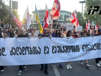 «Вместе против насилия и безнаказанности»: в Тбилиси прошло протестное шествие 2 313 новости акция, насилие, полиция, шествие в Тбилиси