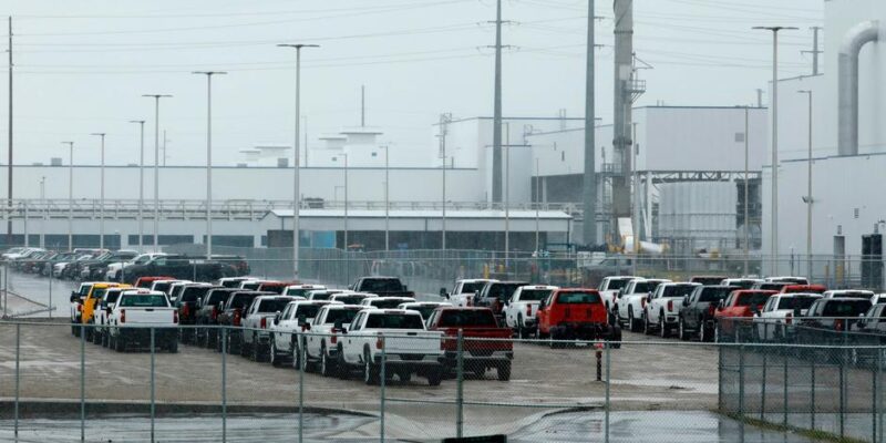 54808114 403.jpg Deutsche Welle Ford, General Motors, оружие, Трамп