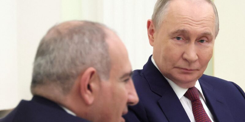 Пашинян и Путин