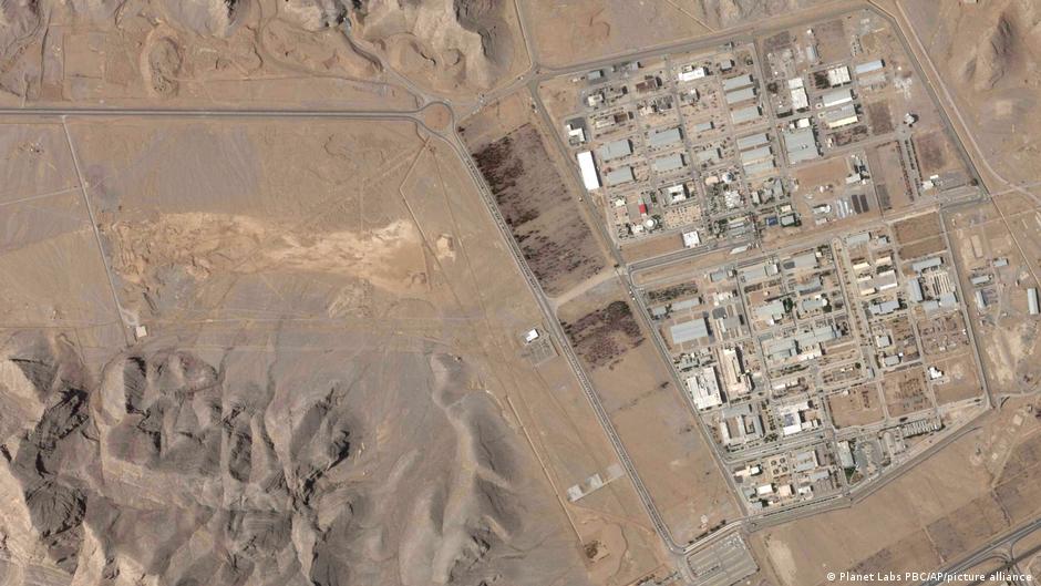 CNN: Иран заблокировал туннели к складам обогащенного урана 1 72645338 403.jpg Deutsche Welle Иран-США