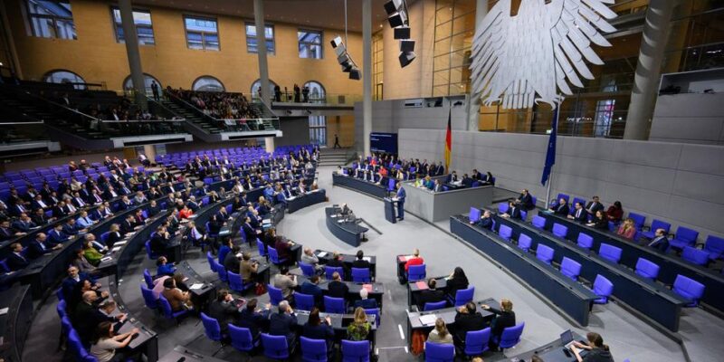 75707347 403.jpg Deutsche Welle Бундестаг