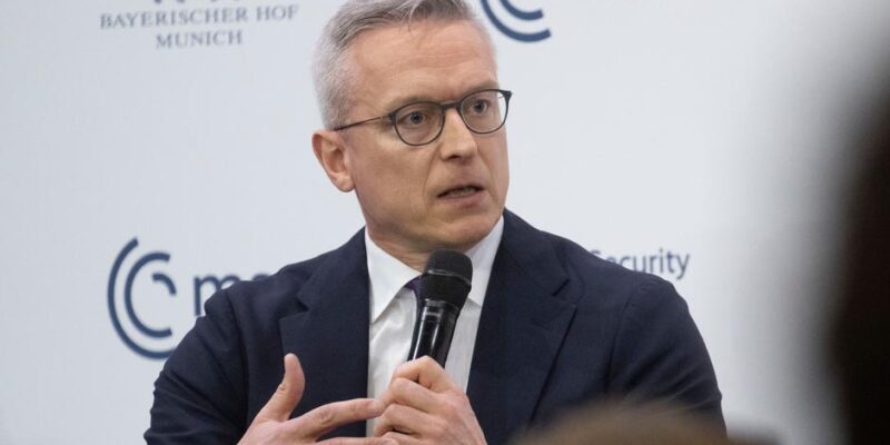 Министр ФРГ по цифровизации оказался в центре скандала из-за ИИ 1 75979764 403.jpg Deutsche Welle ИИ, Карстен Вильдбергер
