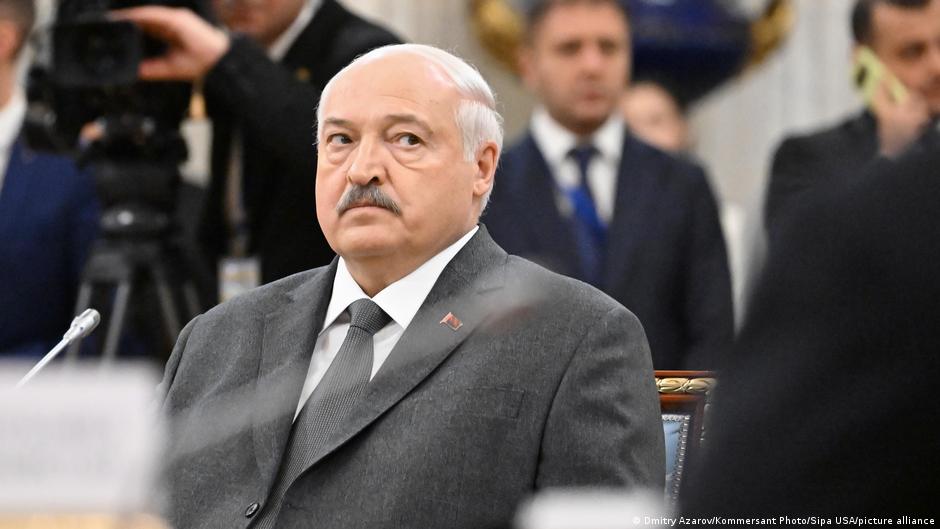 Извинения перед Зеленским и призывы к миру: чего добивается Лукашенко 1 76063653 403.jpg Deutsche Welle Александр Лукашенко