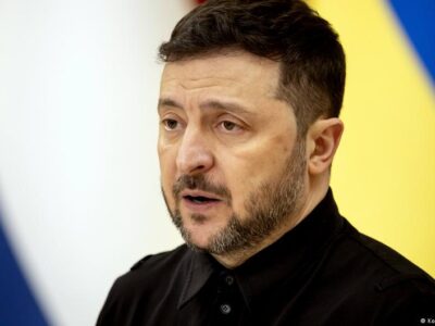 Зеленский подтвердил, что передал через Абрамовича послание Путину 2 76596087 403.jpg Deutsche Welle Зеленский-Абрамович, Зеленский-Путин, Путин-Абрамович
