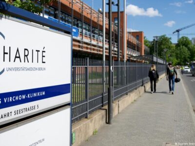 В Берлине вылечили американца после заражения Эболой 3 77223780 403.jpg Deutsche Welle клиника "Шарите", эбола
