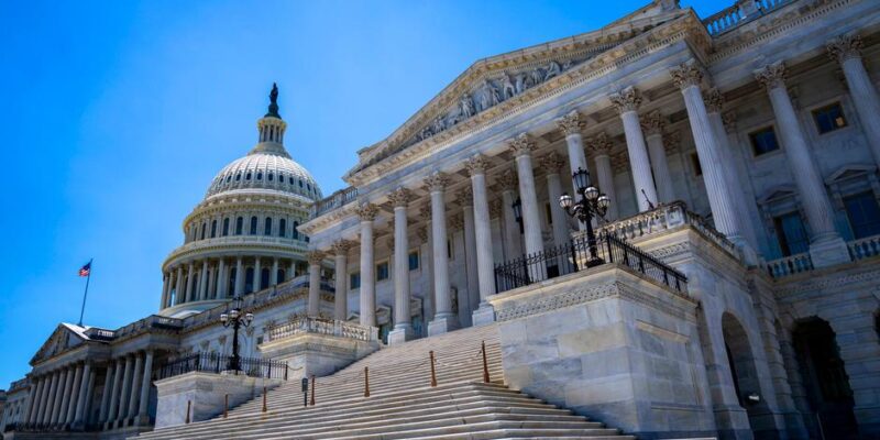 Сенат США поддержал резолюцию демократов о прекращении войны с Ираном 1 77435607 403.jpg Deutsche Welle Сенат США