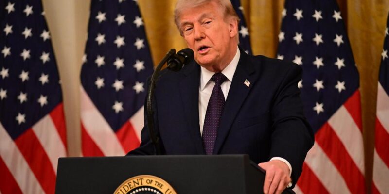 Трамп заявил, что не разморозит активы Ирана ради заключения сделки 1 77439043 403.jpg Deutsche Welle Трамп