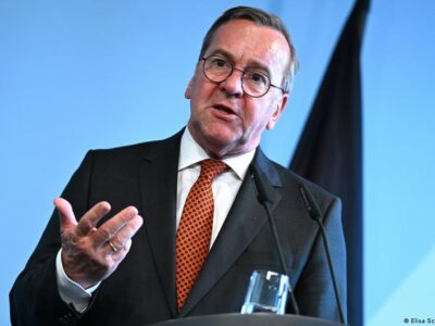 Германия выделит еще 300 млн евро на инициативу Чехии по поставке боеприпасов Украине 8 77476959 403.jpg BBC News Русская служба Писториус, украина