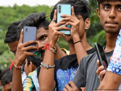 77500561 403.jpg Deutsche Welle молодежь