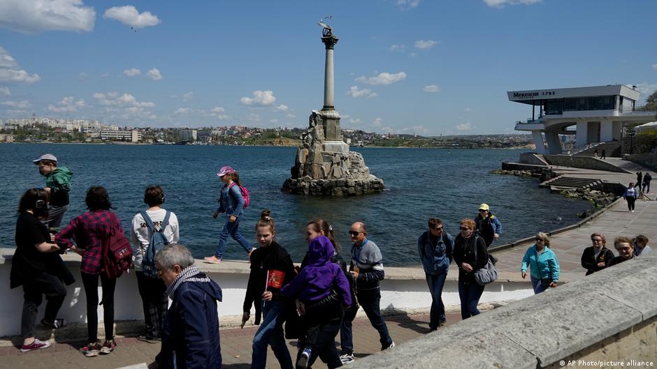 В Севастополе остановлена продажа бензина и сокращена работа транспорта 1 77526713 403.jpg Deutsche Welle бензин, Севастополь
