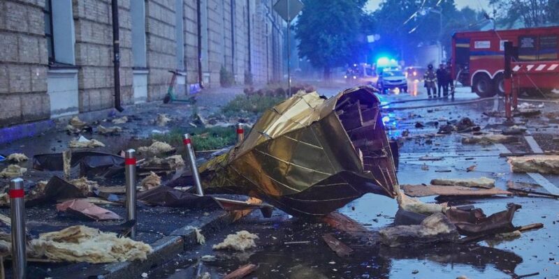 Зеленский: РФ целенаправленно атаковала район Киево-Печерской лавры 1 77557924 403.jpg Deutsche Welle Зеленский, Киево-Печерская лавра